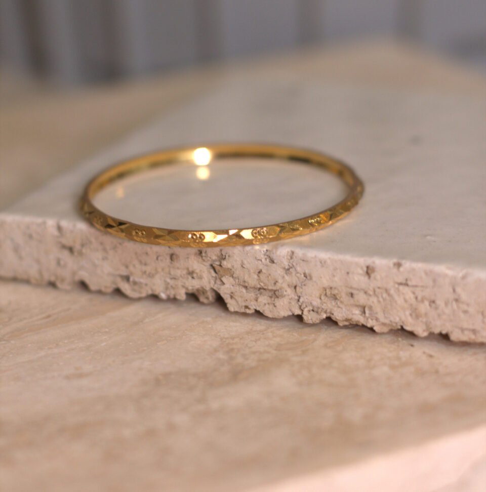 Textured Gold Bangle Vintage